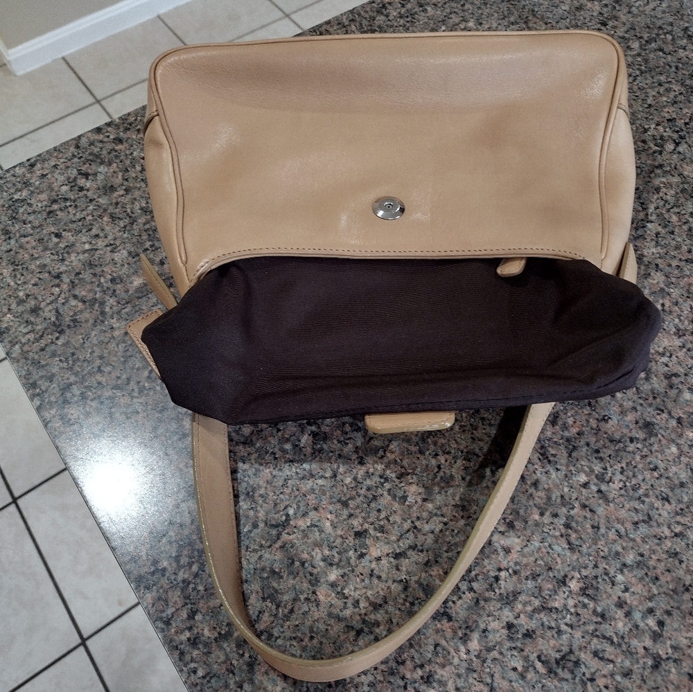 NWT Coach  Hampton Tan Shoulder Bag - Picture 5 of 17